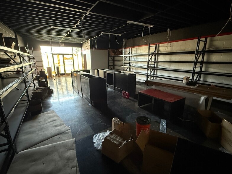 More Photos Of 1625 Sacramento Ave, West Sacramento Storefront For Sale