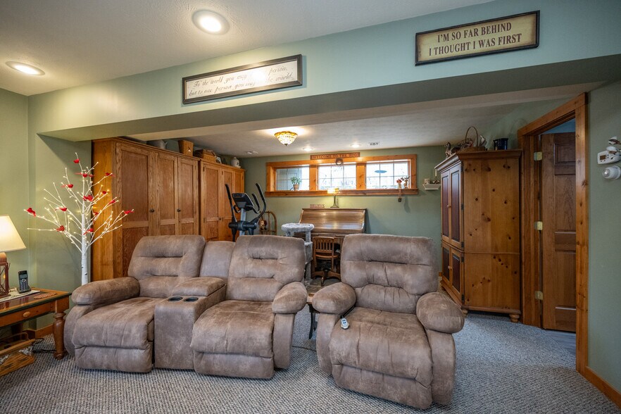 More Photos Of 17848 Garrett Hwy, Oakland Apartments For Sale