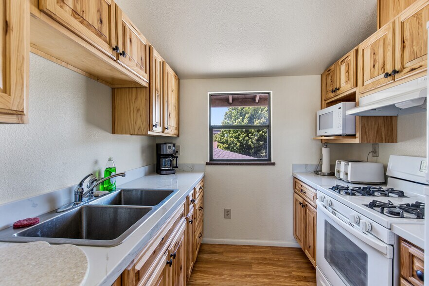 More Photos Of 2010 E Route 66, Flagstaff Apartments For Sale