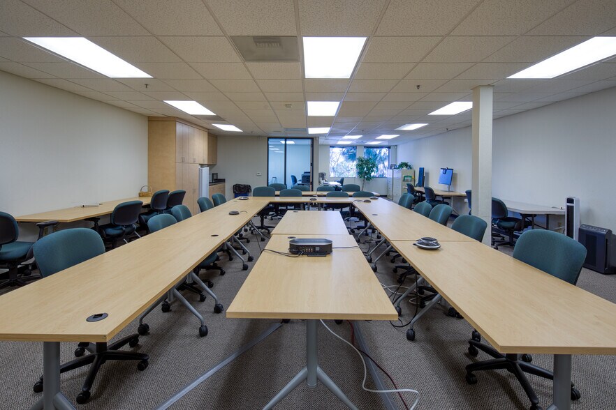 More Photos Of 1754 Technology Dr, San Jose Medical For Lease