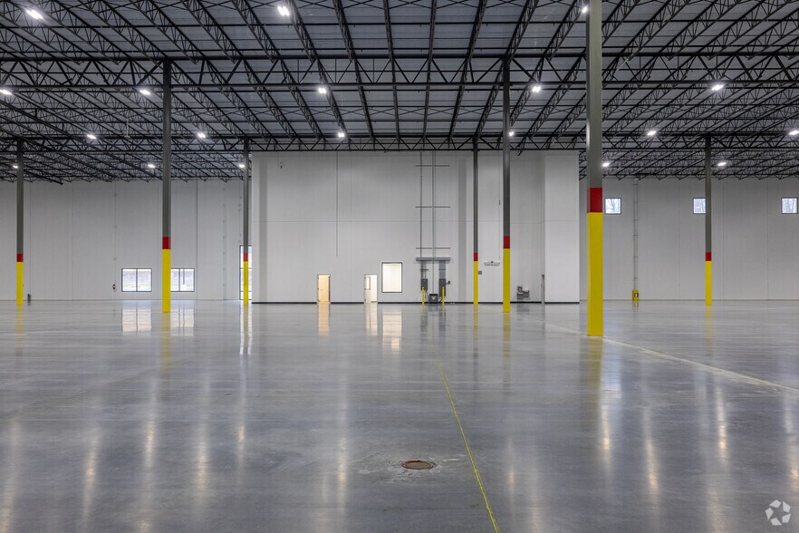 More Photos Of 1305 Furnace Rd, Linthicum Heights Distribution For Lease