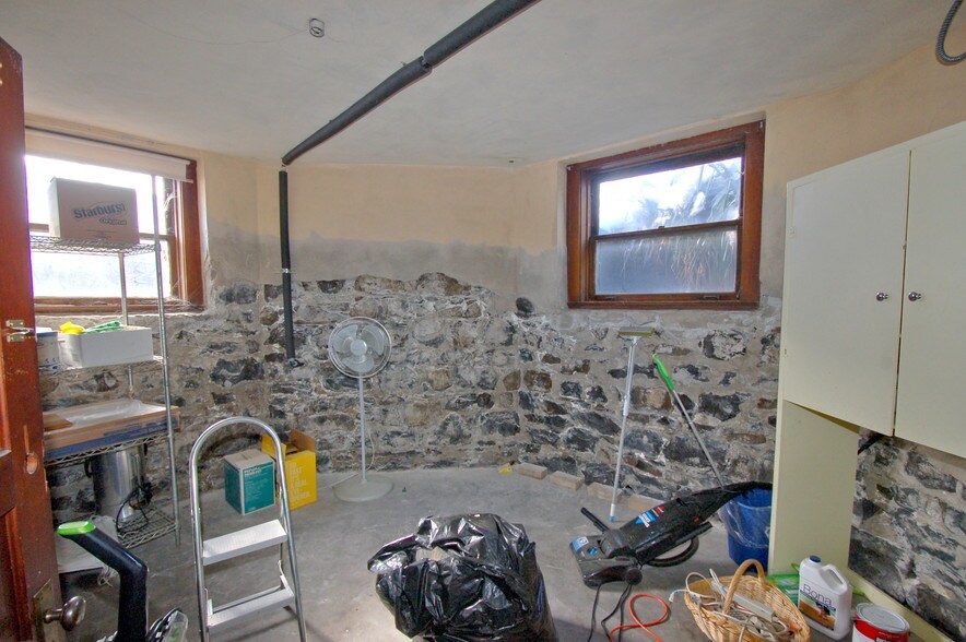 More Photos Of 352 SE 2nd St, Pendleton Loft Creative Space For Sale