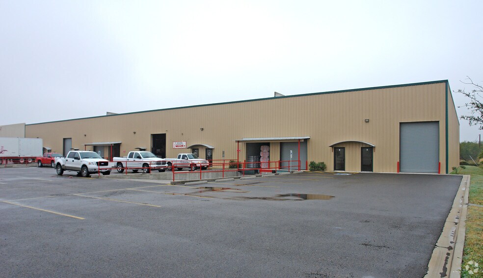 Primary Photo Of 1305 E Pecan Ave, McAllen Warehouse For Lease