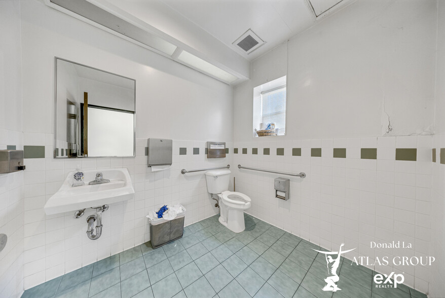 More Photos Of 223-229 E Valley Blvd, Alhambra Storefront For Sale