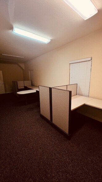 More Photos Of 1464 E Whitestone Blvd, Cedar Park Medical For Lease