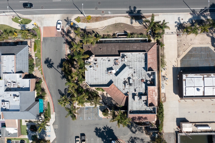 More Photos Of 8082 Adams Ave, Huntington Beach Restaurant For Sale