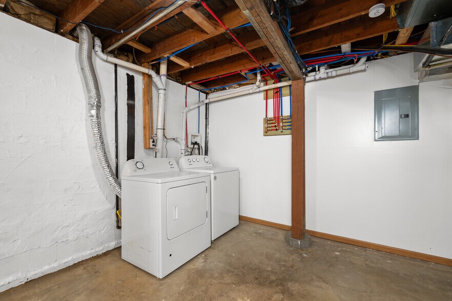 More Photos Of 222 6th St, Buffalo Apartments For Sale