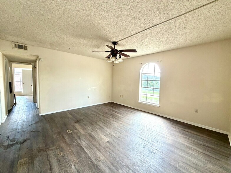 More Photos Of 4728 Ya Tittle Ave, Baton Rouge Apartments For Sale