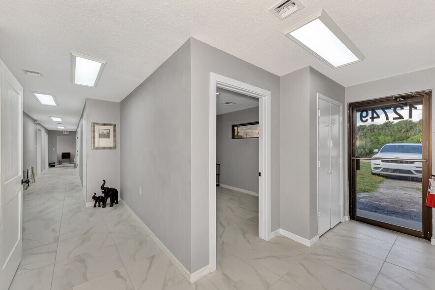 More Photos Of 12749 Tamiami Trl S, North Port Medical For Sale