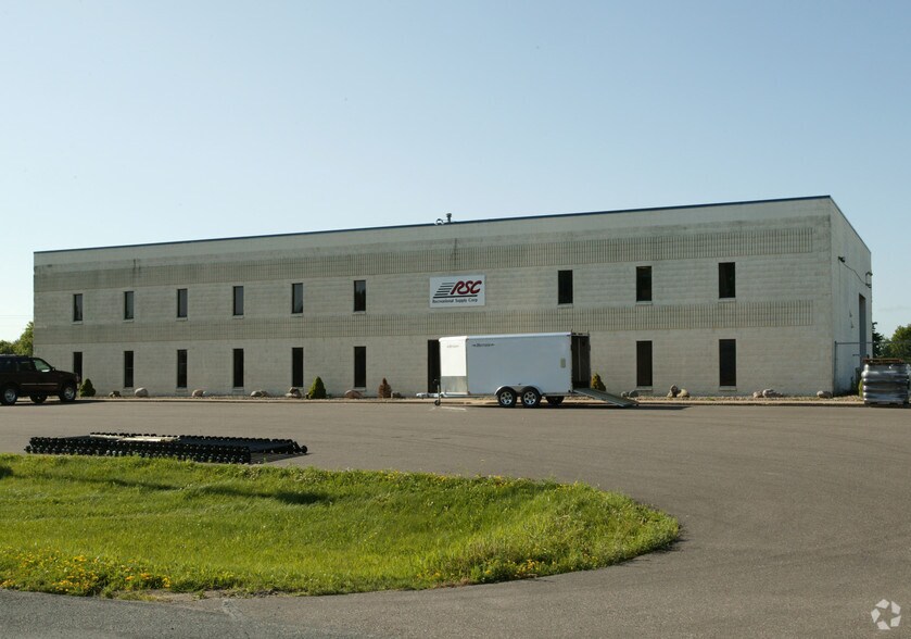 More Photos Of 9650 NE 152nd Ave, Forest Lake Light Distribution For Lease