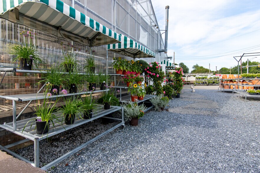 More Photos Of 29350 Matthewstown Rd, Easton Garden Center For Sale