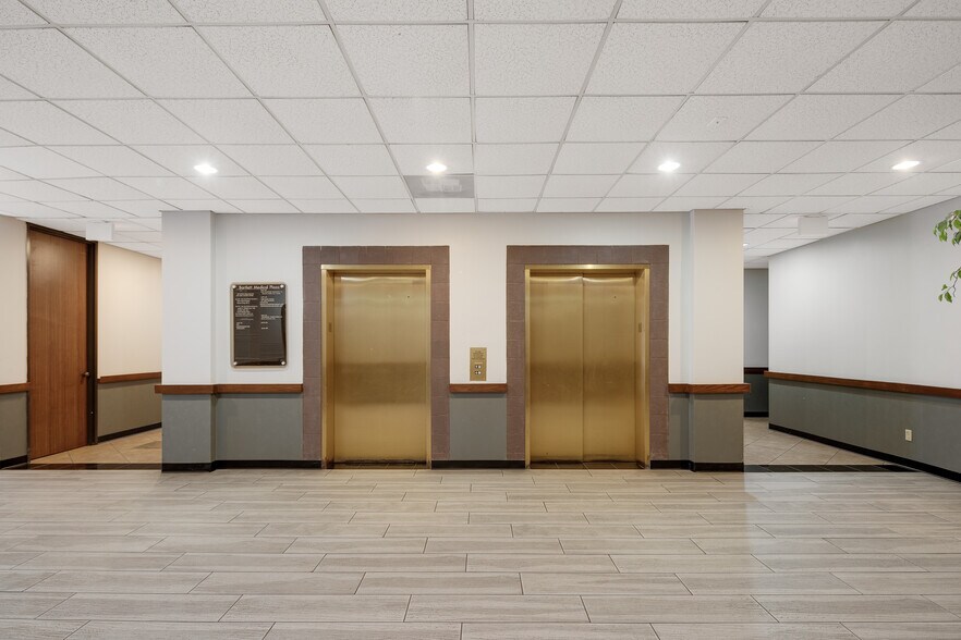 More Photos Of 6570 Stage Rd, Bartlett Medical For Sale