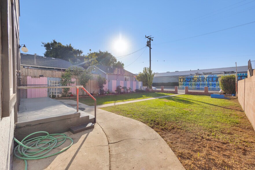 More Photos Of 1364 Cherry Ave, Long Beach Multifamily For Sale