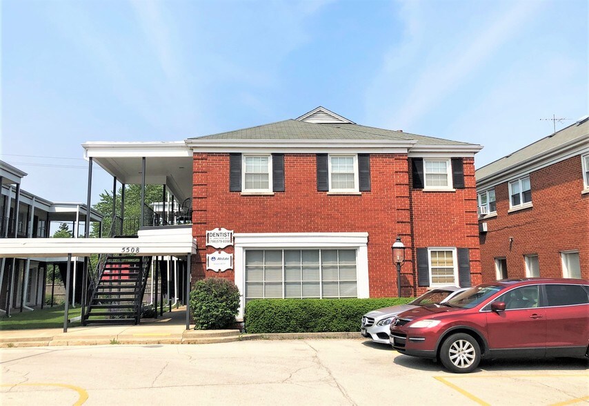 More Photos Of 5508 S Brainard Ave, Countryside Apartments For Lease
