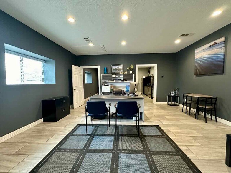 More Photos Of 8351 Bryant Dr, Silsbee Warehouse For Sale