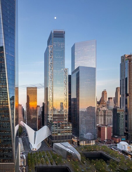 More Photos Of 4 World Trade Center, New York Office For Lease