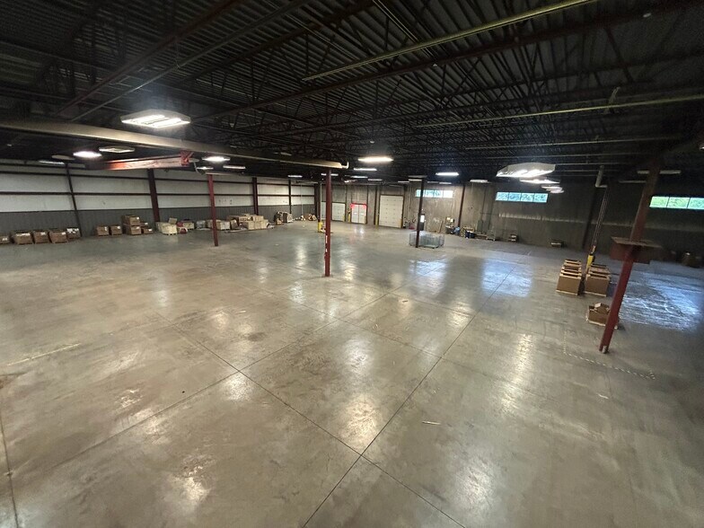 More Photos Of 715 Progress Way, Sun Prairie Warehouse For Lease