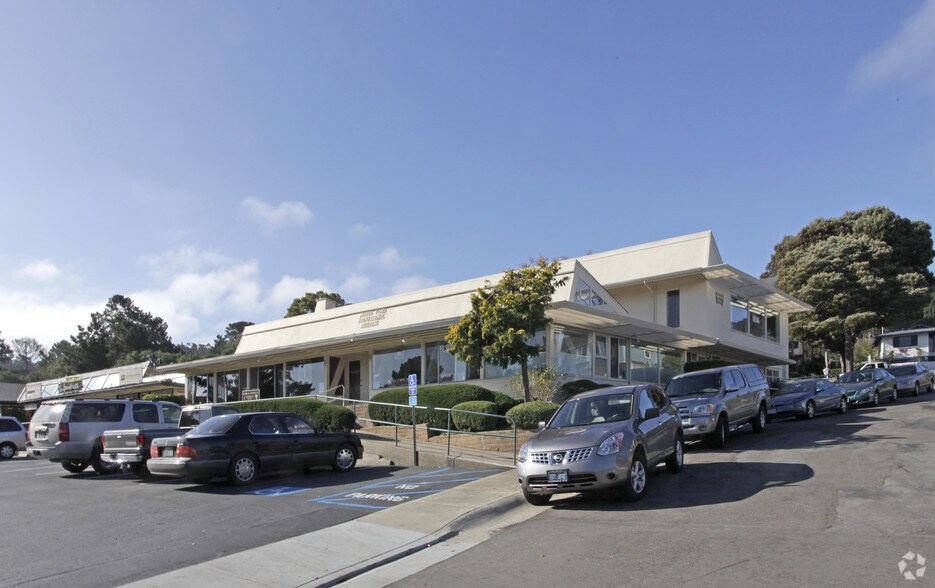 Primary Photo Of 15-31 Soledad Dr, Monterey Medical For Sale