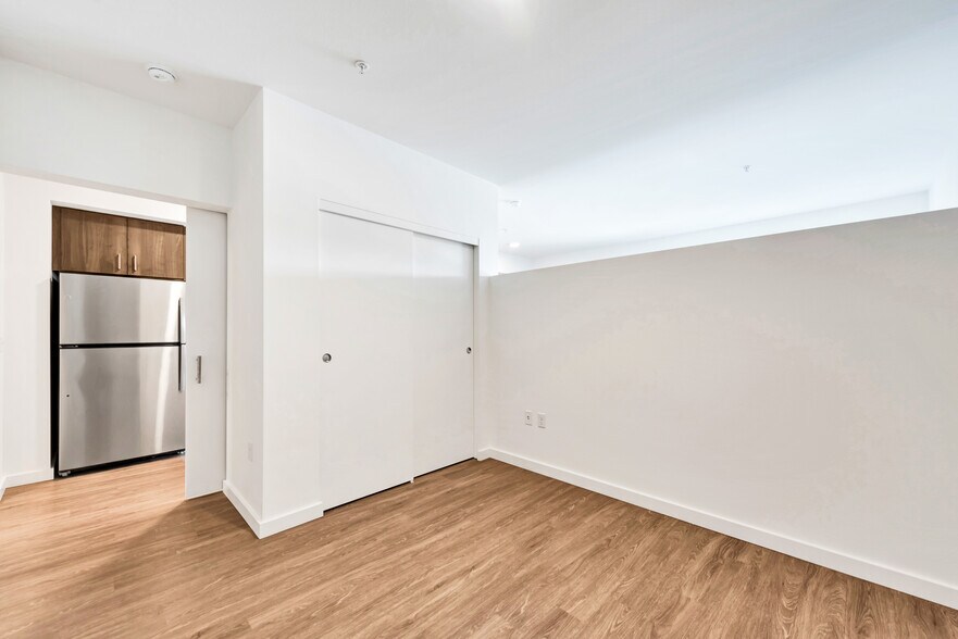 More Photos Of 11125 SE 21st St, Milwaukie Apartments For Lease