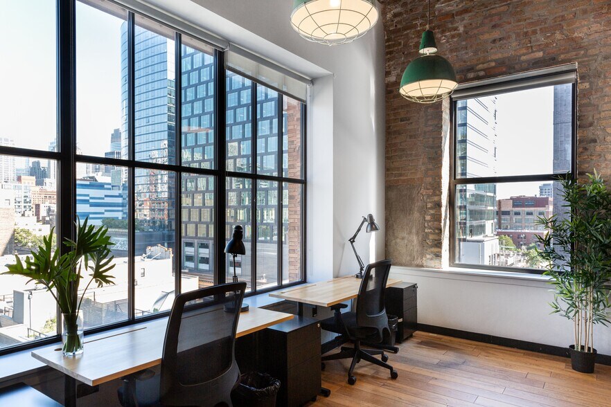 More Photos Of 210-220 N Green St, Chicago Office Residential For Lease
