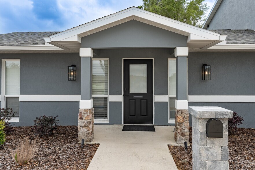 More Photos Of 1720 SE County Highway 484, Belleview Office For Sale