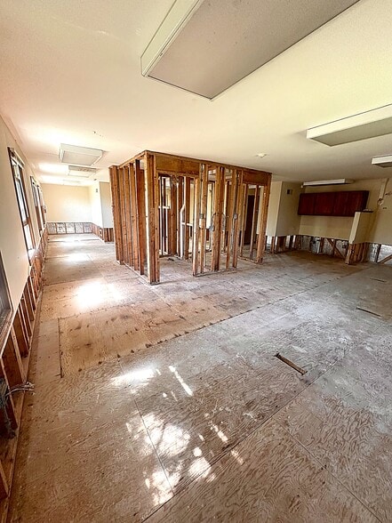 More Photos Of 23060 S Cicero Ave, Richton Park Office For Sale