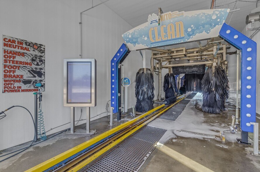 More Photos Of 612 N Main St, Kilmarnock Carwash For Sale