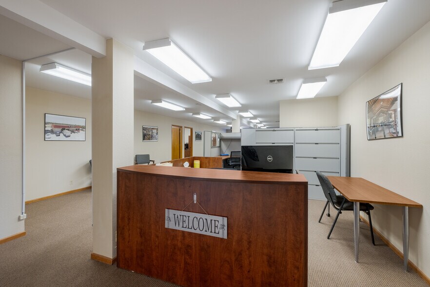 More Photos Of 14893 Bandera Rd, Helotes Office For Lease