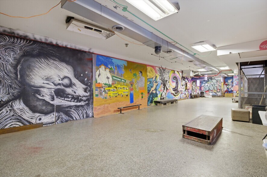 More Photos Of 2620 S Central Park Ave, Chicago General Retail For Sale