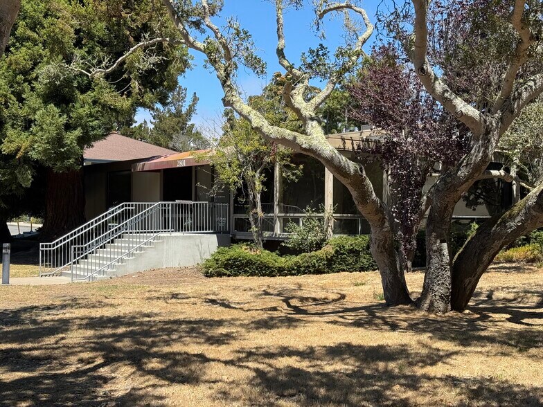 More Photos Of 2801 Salinas Hwy, Monterey Office For Lease