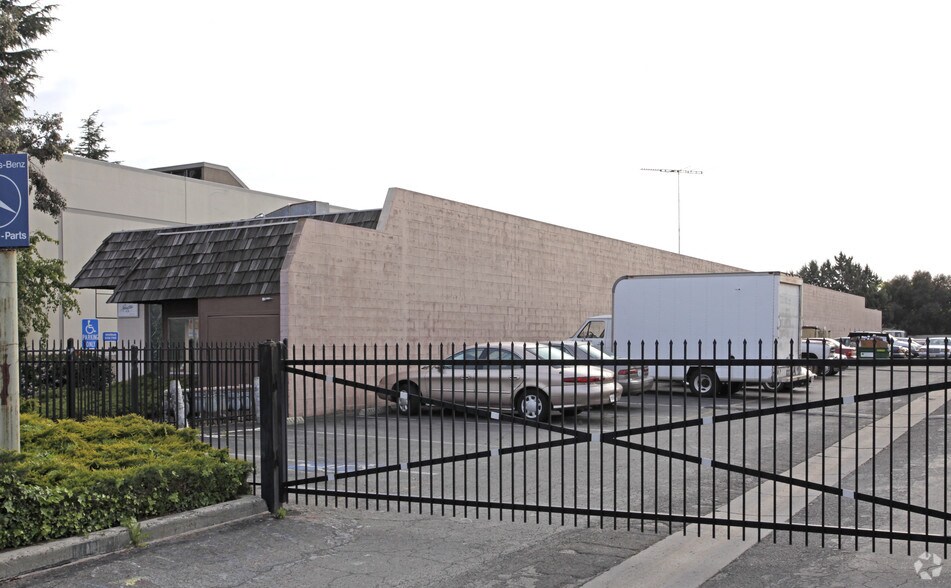 More Photos Of 1340 White Oaks Rd, Campbell Warehouse For Sale