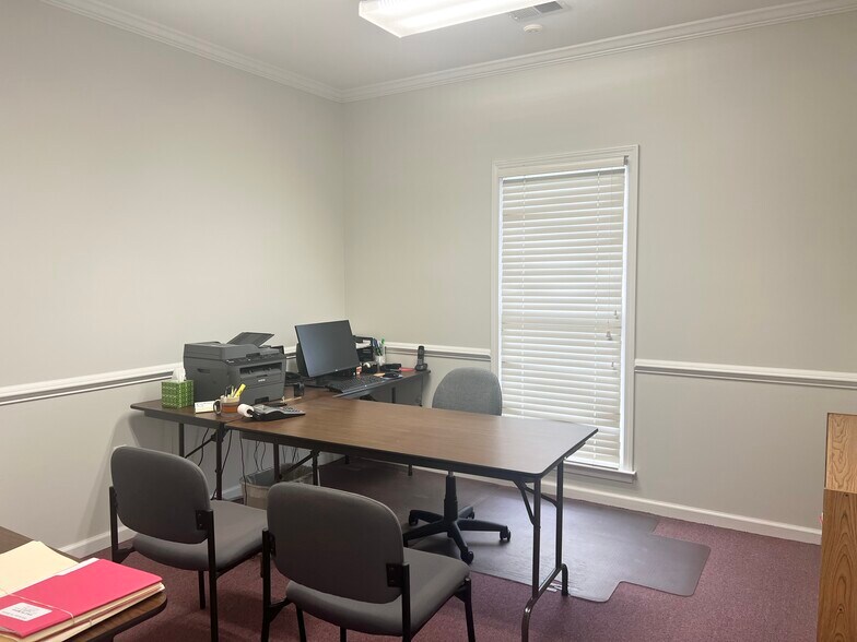 More Photos Of 1053 S Batesville Rd, Greer Office For Lease
