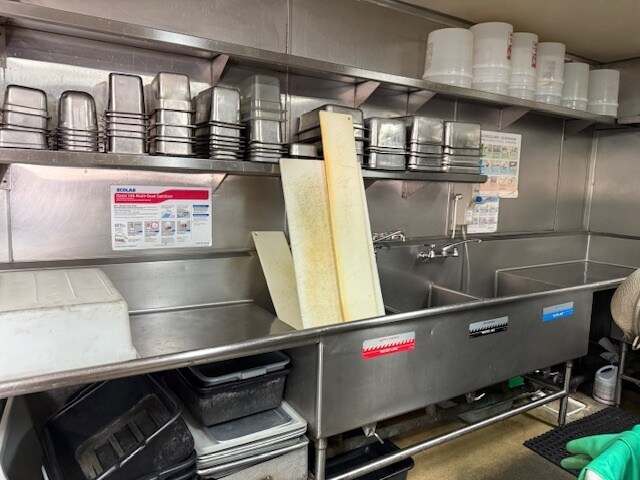 More Photos Of 1964 W Foothill Blvd, Upland Restaurant For Lease