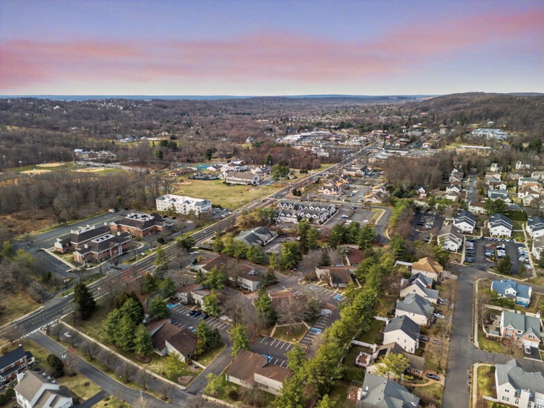 More Photos Of 31P Mountain Boulevard, Warren Office For Sale