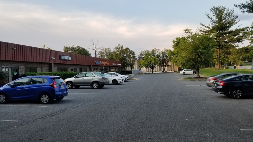 More Photos Of 6656 Dobbin Rd, Columbia Unknown For Lease