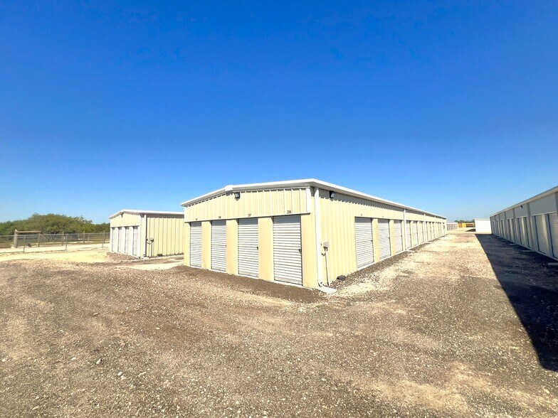 More Photos Of 8109 Us Highway 77, Sinton Self Storage For Sale