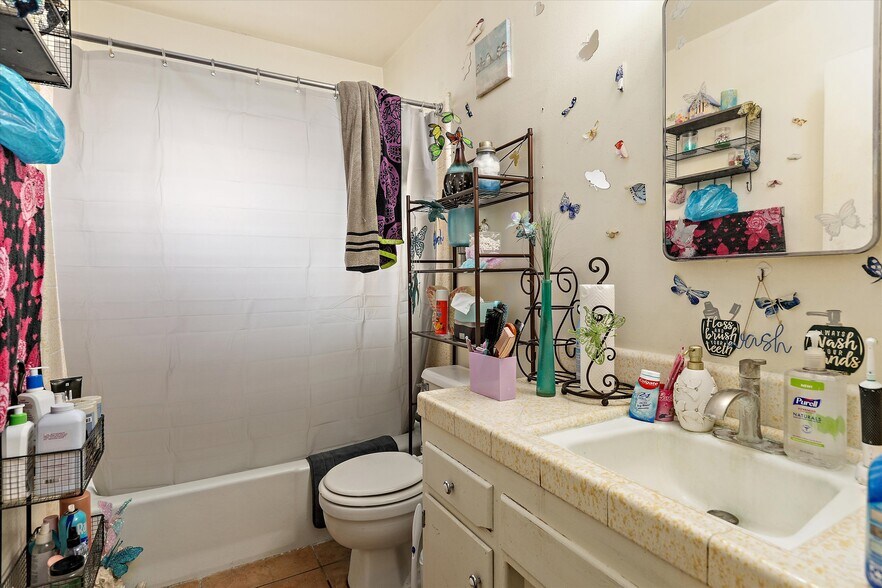 More Photos Of 2219 Oak St, Paso Robles Multifamily For Sale