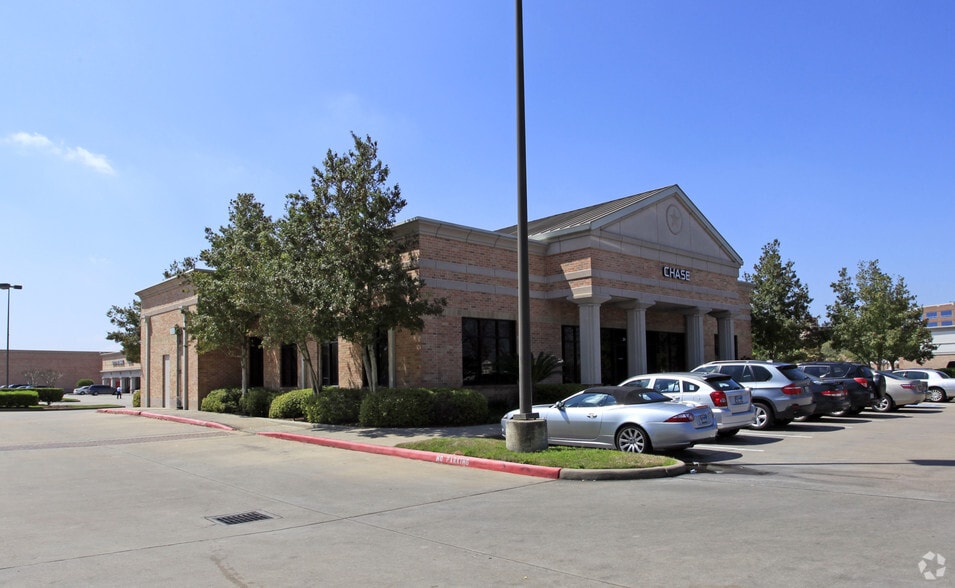 More Photos Of 2725-2623 Town-Center Blvd, Sugar Land Unknown For Lease