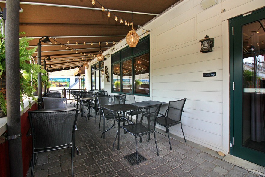More Photos Of 947 S Lake Blvd, Mahopac Restaurant For Sale