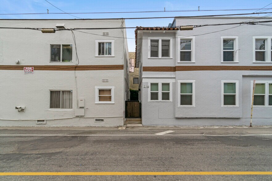 More Photos Of 12 1/2 25th Pl, Venice Apartments For Sale