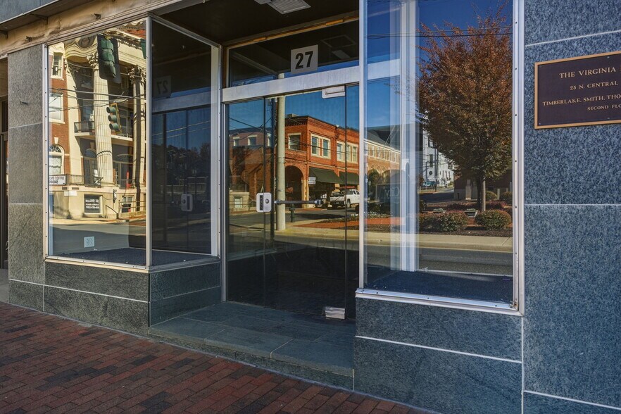 Primary Photo Of 21-27 N Central Ave, Staunton Office For Lease