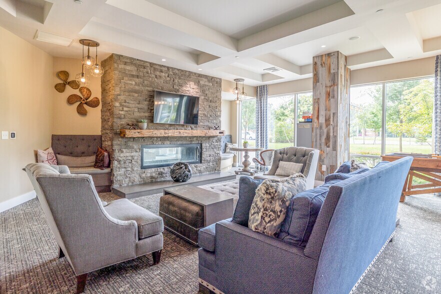 More Photos Of 9142 Richmond Hwy, Fort Belvoir Apartments For Lease