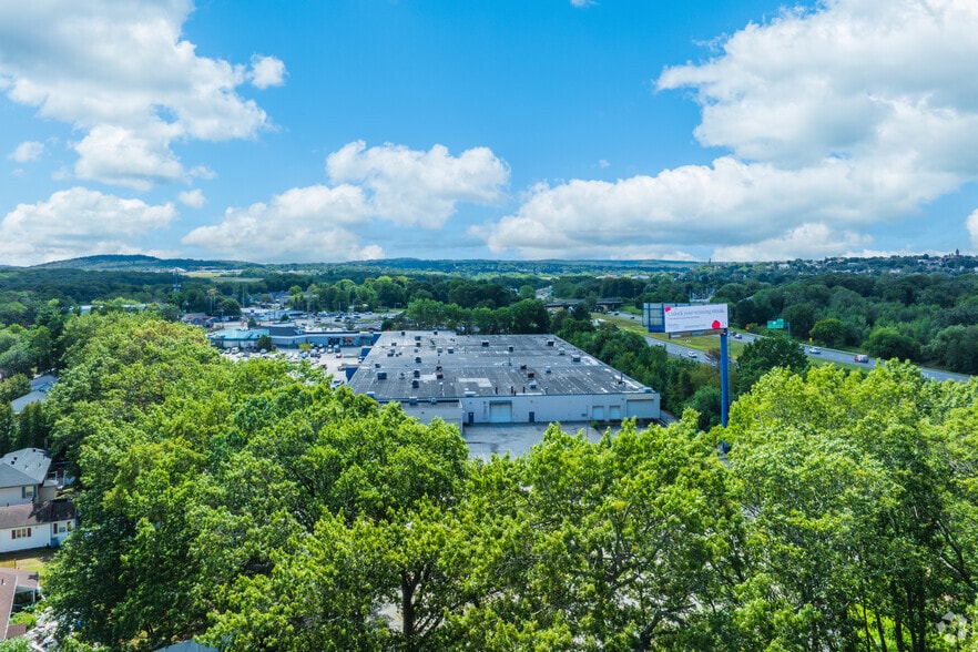 More Photos Of 126 Merrimack St, Methuen Manufacturing For Lease