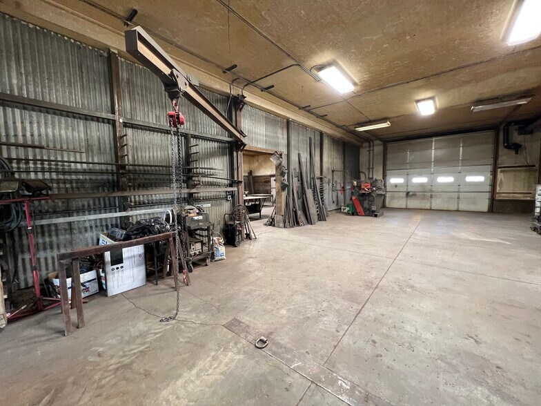 More Photos Of 6101 S 2nd St, Tetonia Service For Sale