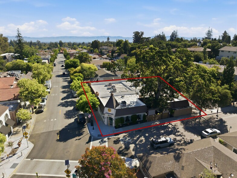 More Photos Of 14572 Big Basin Way, Saratoga Storefront For Sale
