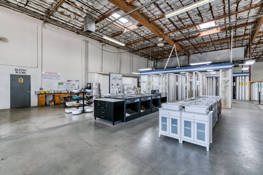 More Photos Of 5333 N Cornelia Ave, Fresno Warehouse For Sale