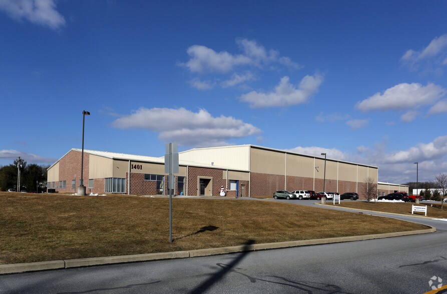 Primary Photo Of 1401 AIP Dr, Middletown Warehouse For Sale