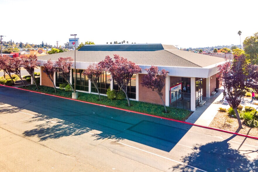 Primary Photo Of 3445 Sonoma Blvd, Vallejo Bank For Sale