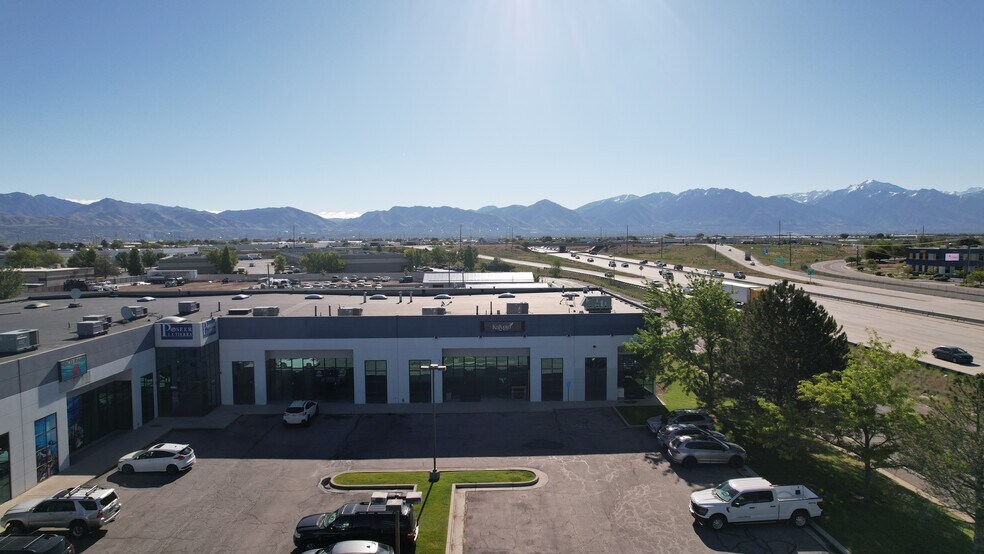 More Photos Of 4220 W 2100 S, Salt Lake City Light Manufacturing For Lease