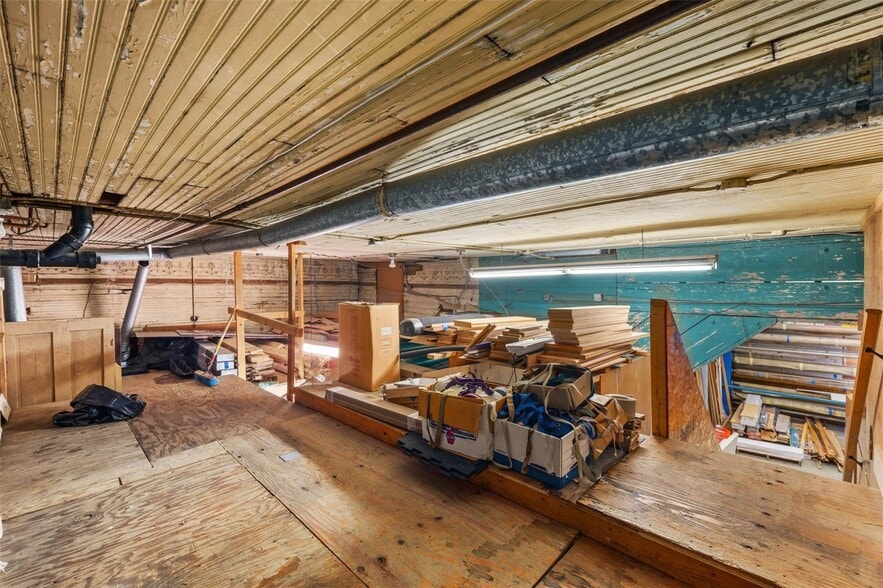 More Photos Of 542 Main St, Edmonds Freestanding For Sale